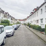 아파트 Immostay L# Ferienhaus- Garten & Parking, Wifi