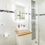 Immostay L# Ferienhaus- Garten & Parking, Wifi