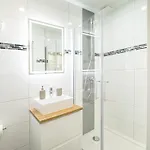 Immostay L# Ferienhaus- Garten & Parking, Wifi Apartamento