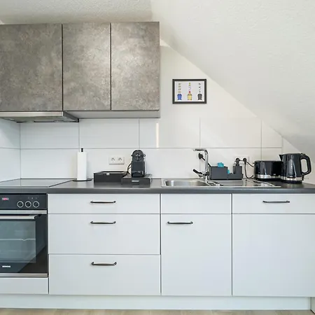 Immostay L# Ferienhaus- Garten & Parking, Wifi * Brema