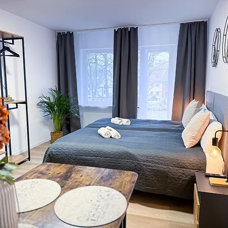 Immostay L# Ferienhaus- Garten & Parking, Wifi Appartamento Brema