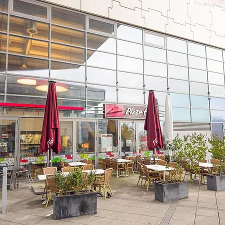 Immostay L# Ferienhaus- Garten & Parking, Wifi Appartement *