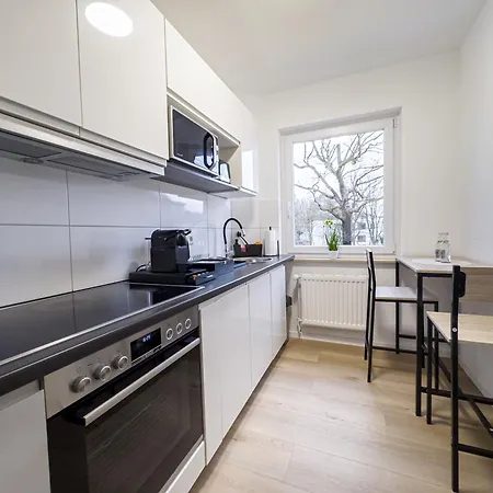 Immostay L# Ferienhaus- Garten & Parking, Wifi Бремен