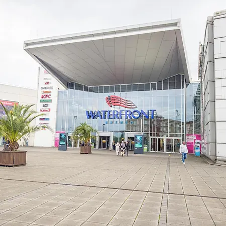 Immostay L# Ferienhaus- Garten & Parking, Wifi *