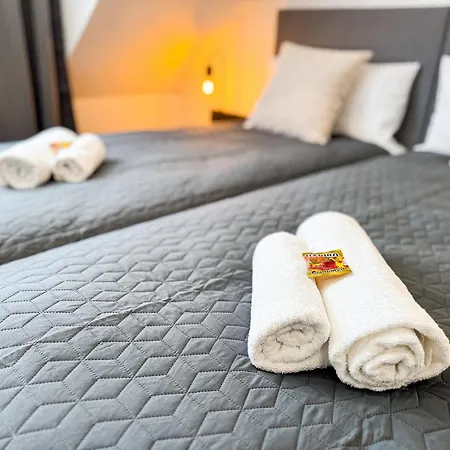 Apartment Immostay L# Ferienhaus- Garten&parking, Wifi Bremen