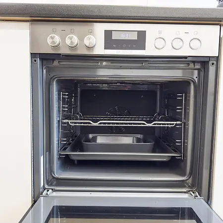 Immostay L# Ferienhaus- Garten & Parking, Wifi *