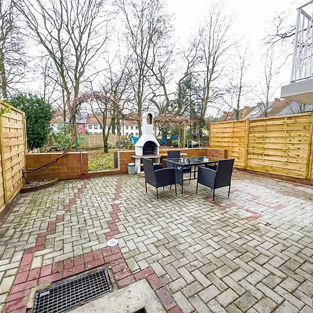 Immostay L# Ferienhaus- Garten & Parking, Wifi Апартаменты