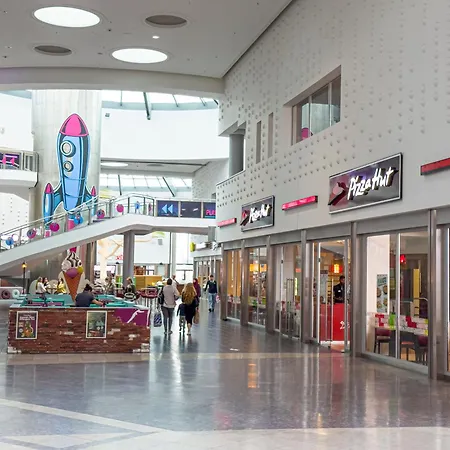 Апартаменты Immostay L# Ferienhaus- Garten & Parking, Wifi