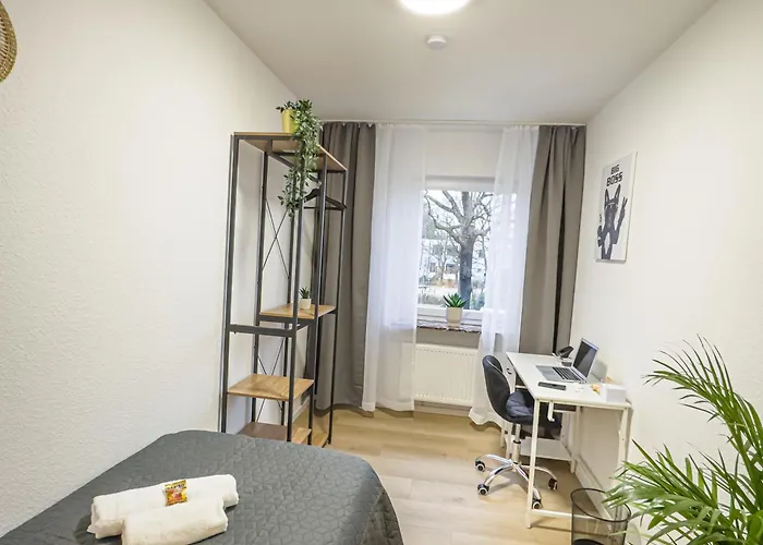 Immostay L# Ferienhaus- Garten & Parking, Wifi Apartment *