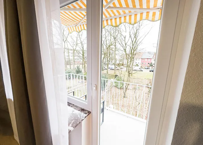 Immostay L# Ferienhaus- Garten & Parking, Wifi