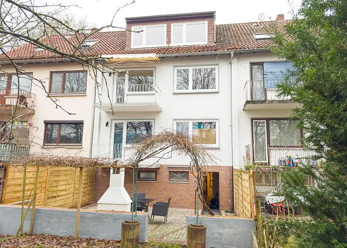 Immostay L# Ferienhaus- Garten & Parking, Wifi Apartment