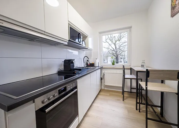 Immostay L# Ferienhaus- Garten & Parking, Wifi Brême