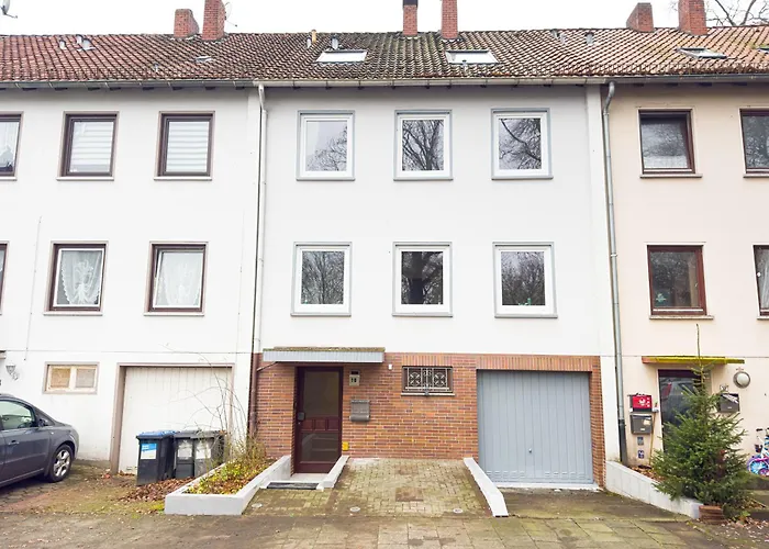 Immostay L# Ferienhaus- Garten & Parking, Wifi Apartament Brema