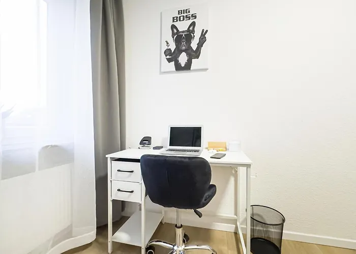 Immostay L# Ferienhaus- Garten & Parking, Wifi Brême