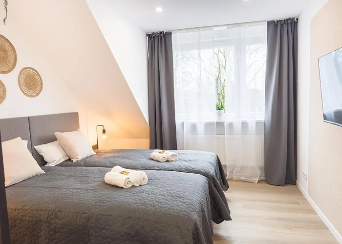 Appartement Immostay L# Ferienhaus- Garten & Parking, Wifi *