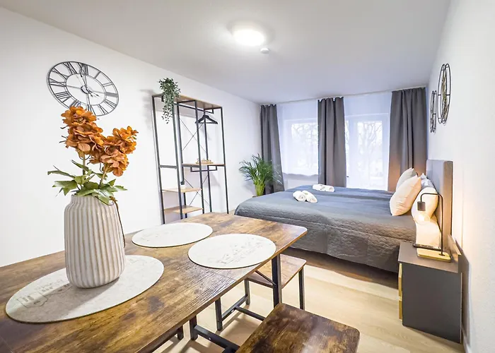 Immostay L# Ferienhaus- Garten & Parking, Wifi Apartament Brema