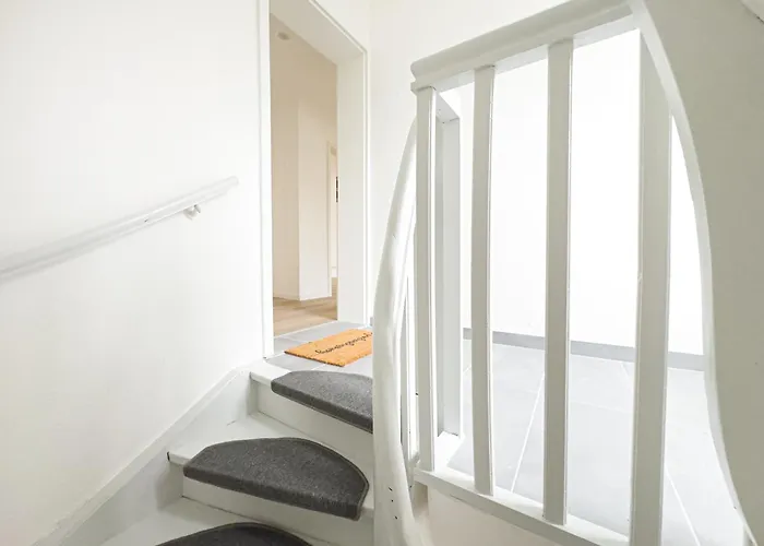 Appartement Immostay L# Ferienhaus- Garten & Parking, Wifi